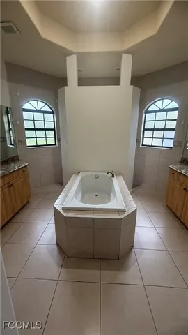 $2,400 | 616 Columbus Avenue, Lehigh Acres, FL 33972