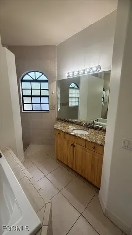 $2,400 | 616 Columbus Avenue, Lehigh Acres, FL 33972