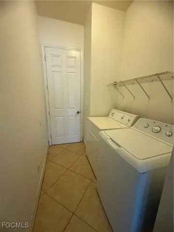 $2,400 | 616 Columbus Avenue, Lehigh Acres, FL 33972