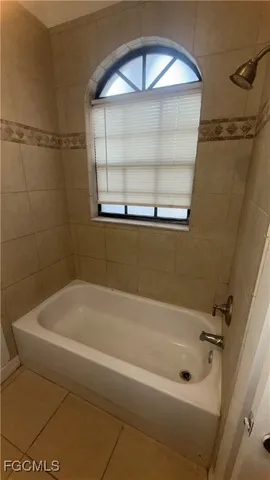 $2,400 | 616 Columbus Avenue, Lehigh Acres, FL 33972