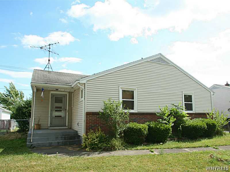 79 Hartford Road Amherst, NY 14226 - Photo 1 of 1 Exterior Front.