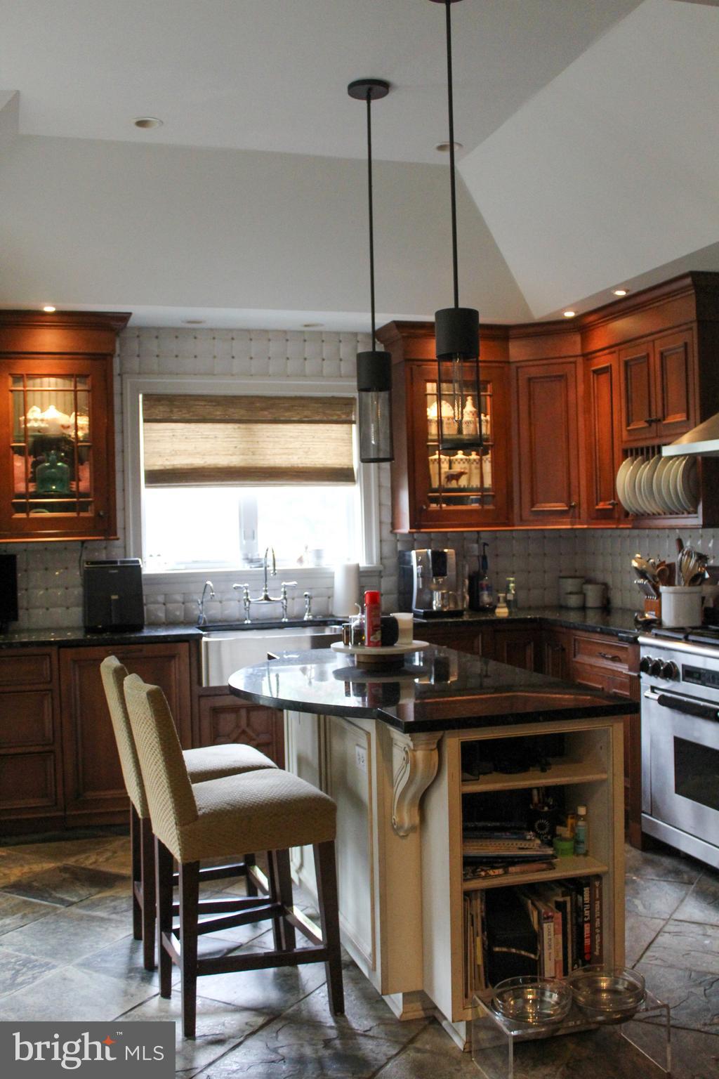 7939 Long Meadow Road Pikesville, MD 21208 - Photo 4 of 29