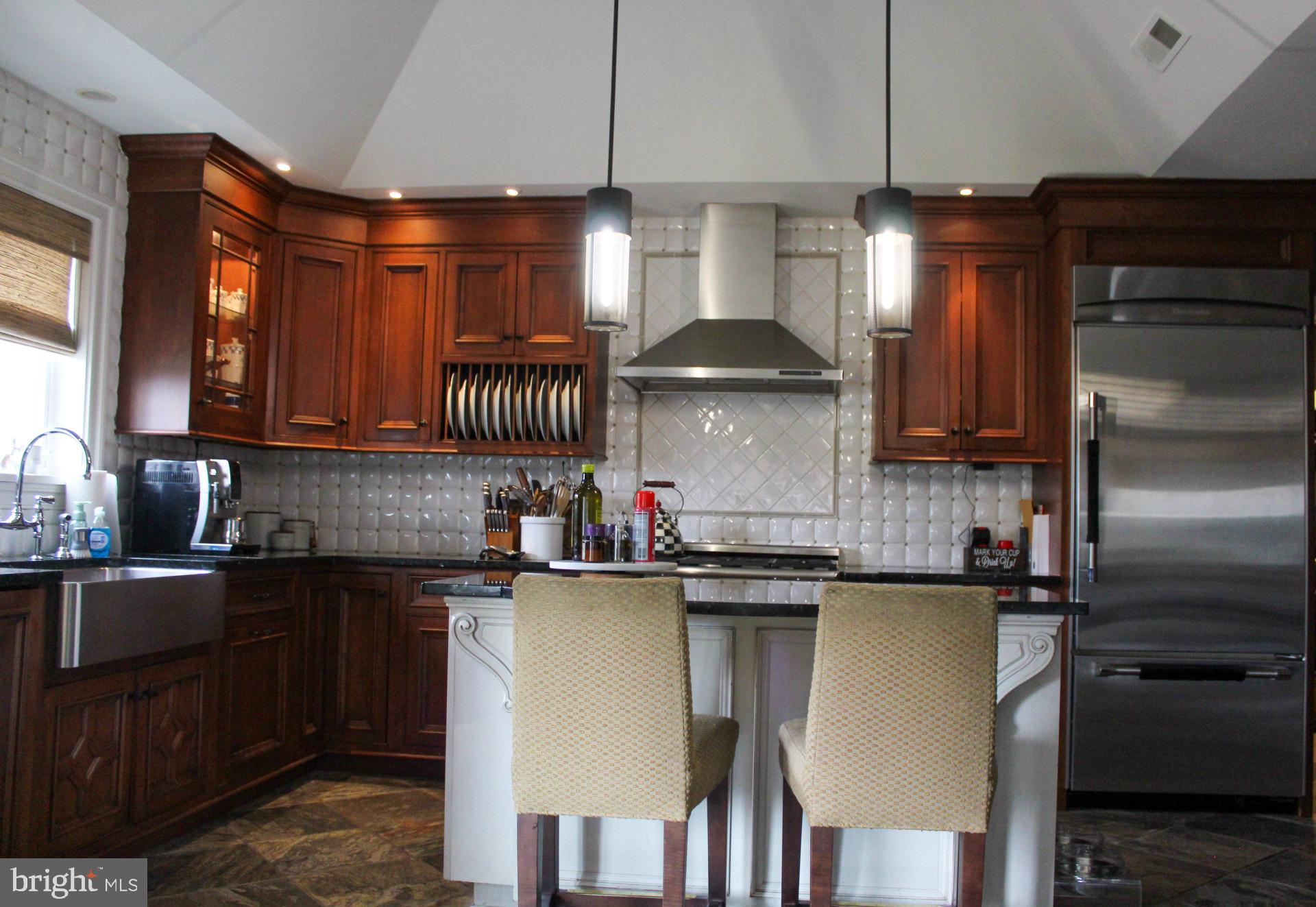 7939 Long Meadow Road Pikesville, MD 21208 - Photo 5 of 29