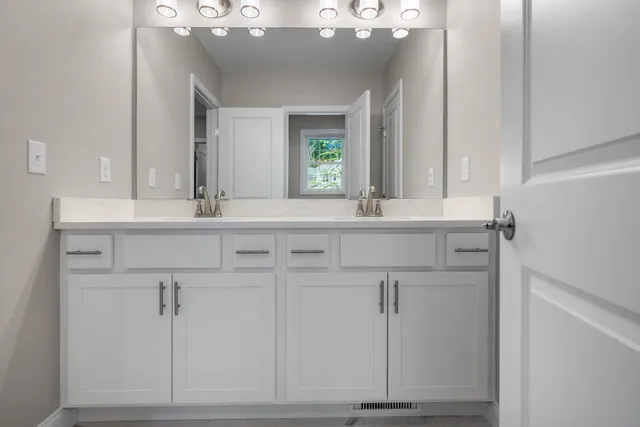 $859,900 | 134 Falcon Ridge Road, Unit 23, Milford, NH 03055