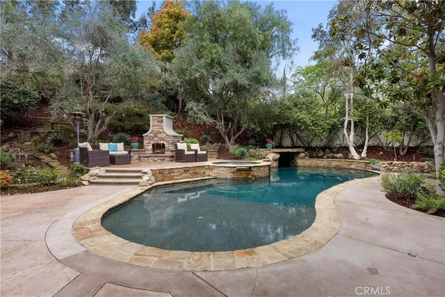 $3,099,000 | 21 Calle Vista Del Sol, San Clemente, CA 92673