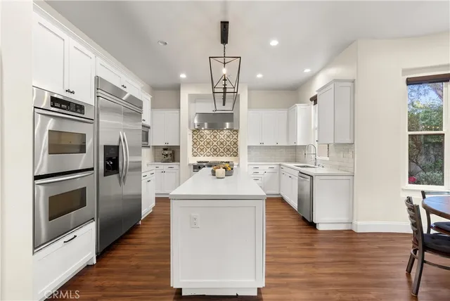 $3,099,000 | 21 Calle Vista Del Sol, San Clemente, CA 92673