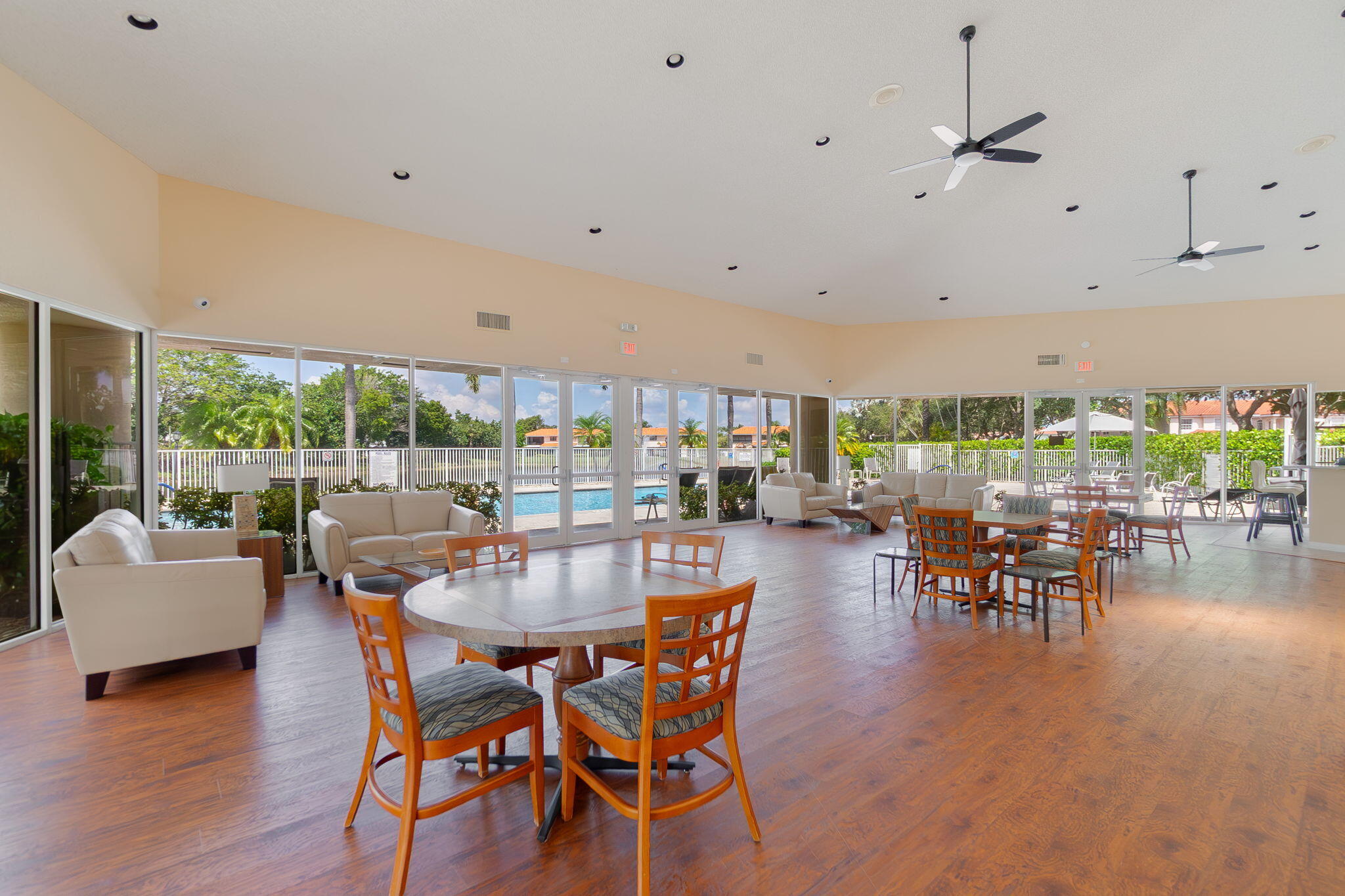 18404 Vía Di Regina Boca Raton, FL 33496 - Photo 38 of 47 38-web-or-mls-DSC05226