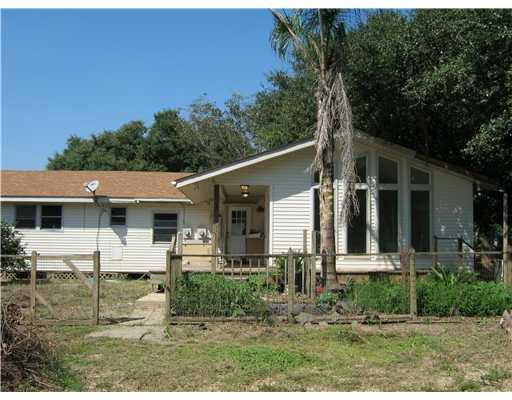24126 Lowe Davis Road Covington, LA 70435 - Photo 2 of 11 Gallery Image 2