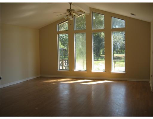 24126 Lowe Davis Road Covington, LA 70435 - Photo 5 of 11 Gallery Image 5