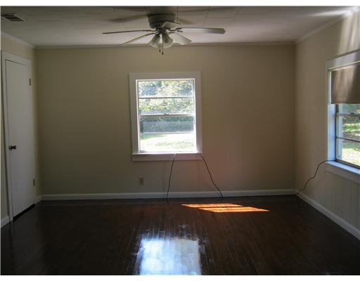 24126 Lowe Davis Road Covington, LA 70435 - Photo 8 of 11 Gallery Image 8