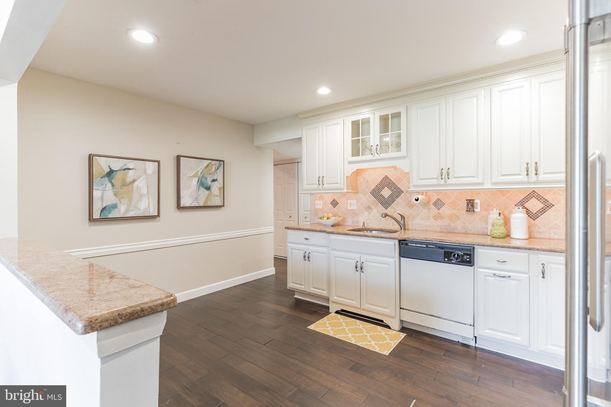 403 Raintree Lane Malvern, PA 19355 - Photo 2 of 25 Gourmet Kitchen