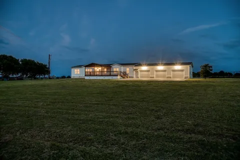 $1,250,000 | 3575 County Road 271, Moulton, TX 77975
