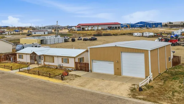$369,000 | 5150 West Side Place, Mills, WY 82604