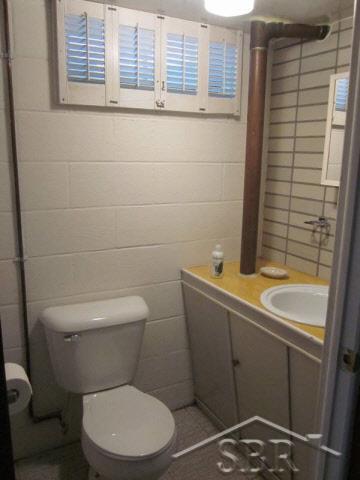 2824 Clayburn Road Saginaw, MI 48603 - Photo 7 of 8 20035333-10.JPG