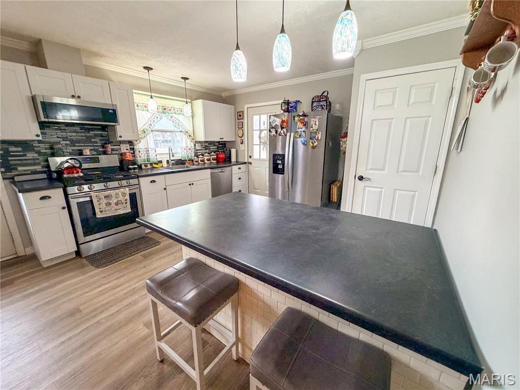 201 South Lake Street Mount Olive, IL 62069 - Photo 7 of 25