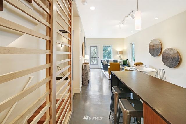 $855,000 | 1530 15th Avenue East, Seattle, WA 98112