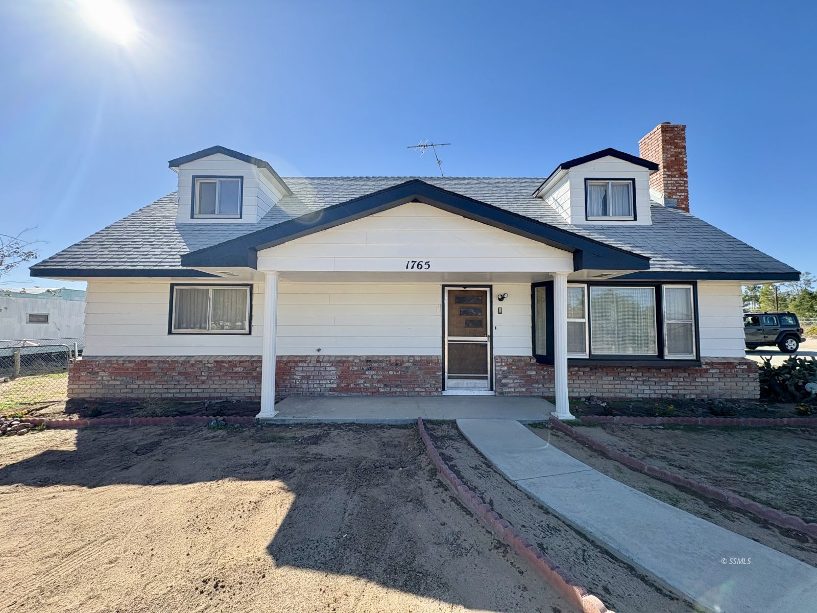1765 West Dolphin Avenue Ridgecrest, CA 93555 - Photo 2 of 20
