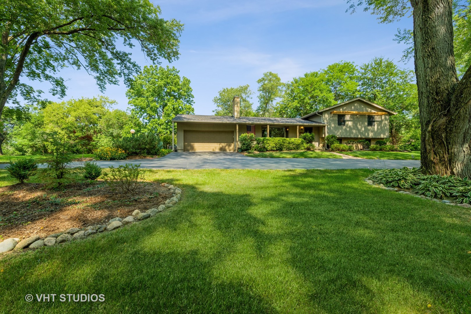 141 Big Oaks Road Trout Valley, IL 60013 - Photo 2 of 40