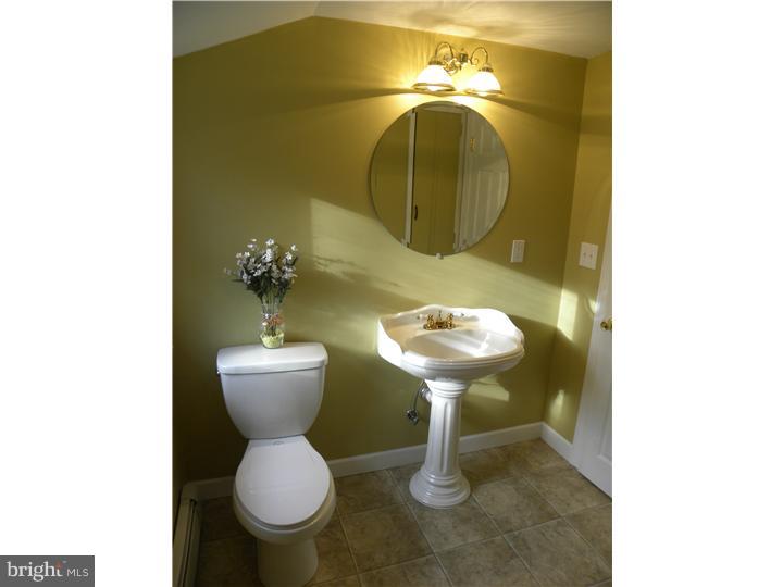 333 Sunset Road Barrington, NJ 08007 - Photo 18 of 24 Bedroom 3