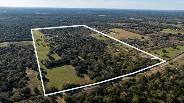 $2,000,000 | 12570 Farm To Market Road 530, Hallettsville, TX 77964