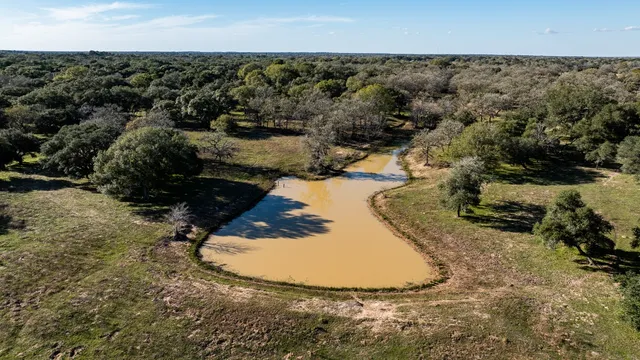 $2,000,000 | 12570 Farm To Market Road 530, Hallettsville, TX 77964