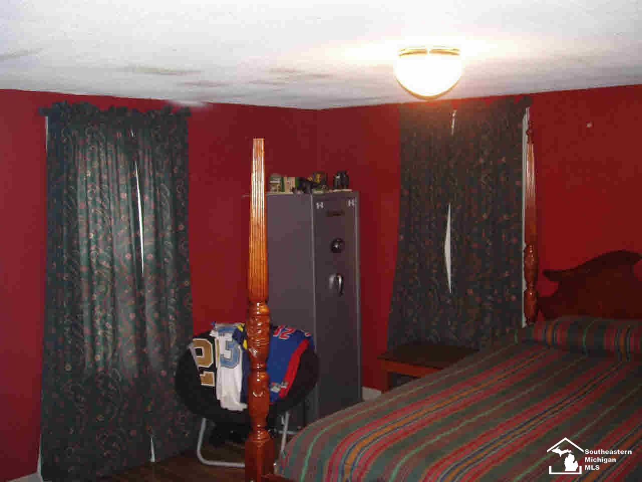 2433 North Raisinville Road Monroe, MI 48162 - Photo 8 of 13