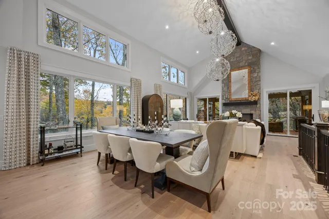$5,790,000 | 95 Cardinal Drive, Lake Toxaway, NC 28747