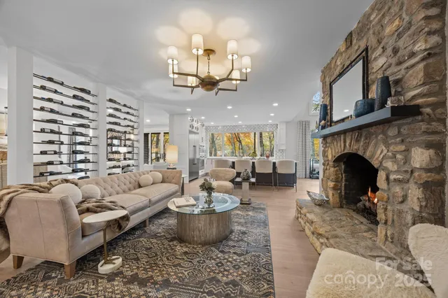 $5,790,000 | 95 Cardinal Drive, Lake Toxaway, NC 28747