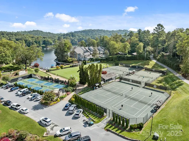 $5,790,000 | 95 Cardinal Drive, Lake Toxaway, NC 28747