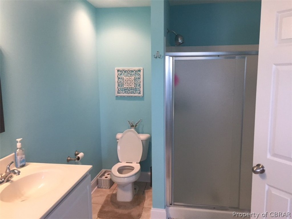 740 Marsh Pungo Road Locust Hill, VA 23092 - Photo 9 of 26 Guest suite bath additional view