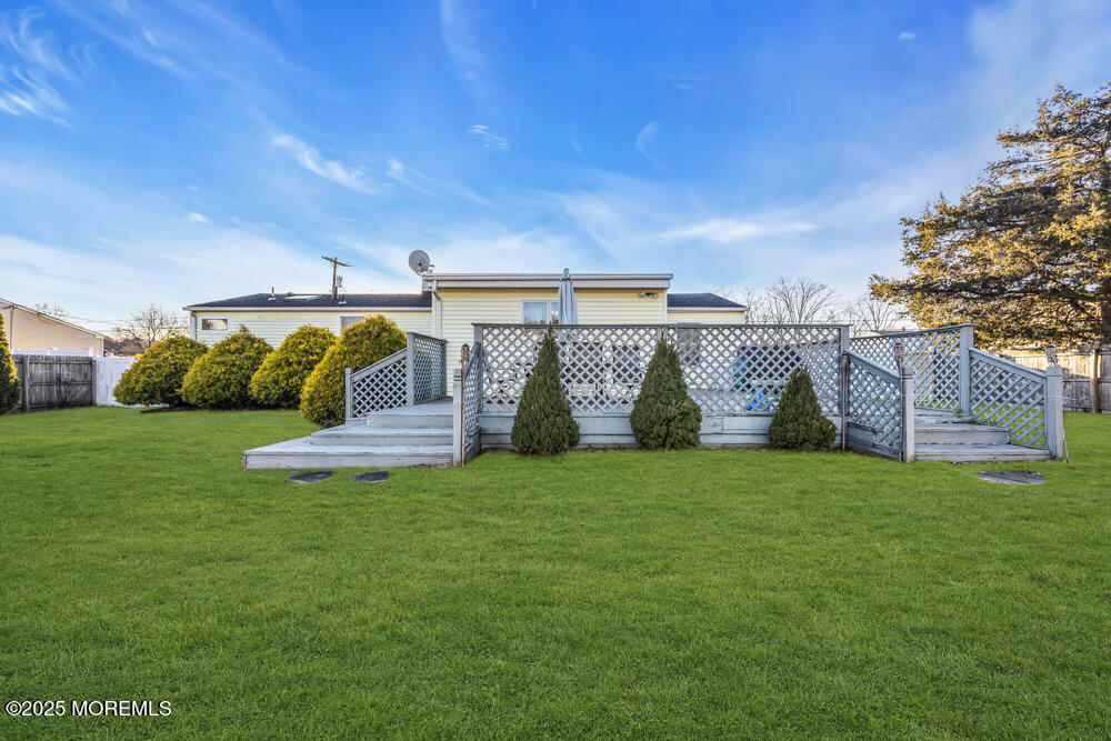 7 Maple Lane Howell, NJ 07731 - Photo 29 of 32