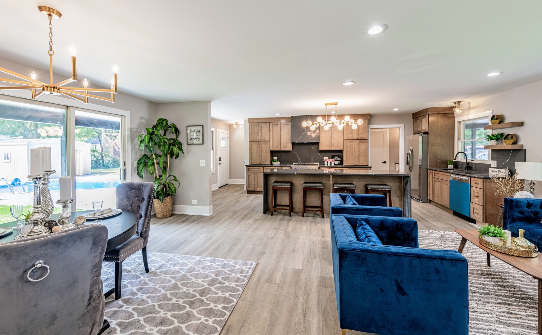 37W985 Binnie Road Dundee, IL 60118 - Photo 4 of 37 Gallery Image 4