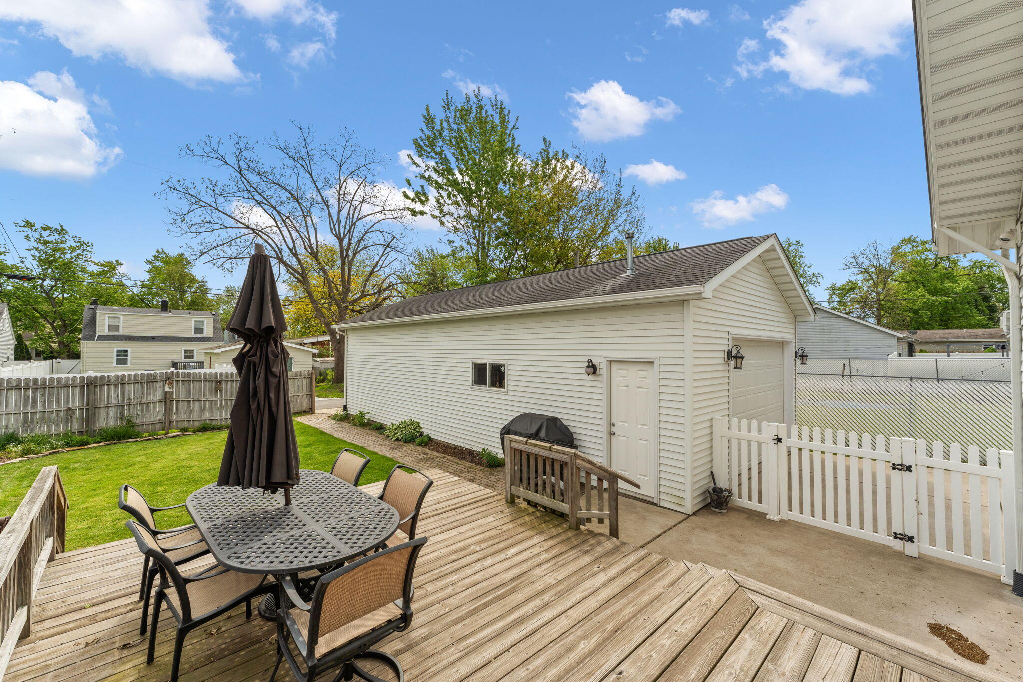 314 Hoffman Street Crown Point, IN 46307 - Photo 31 of 37 2048x1365