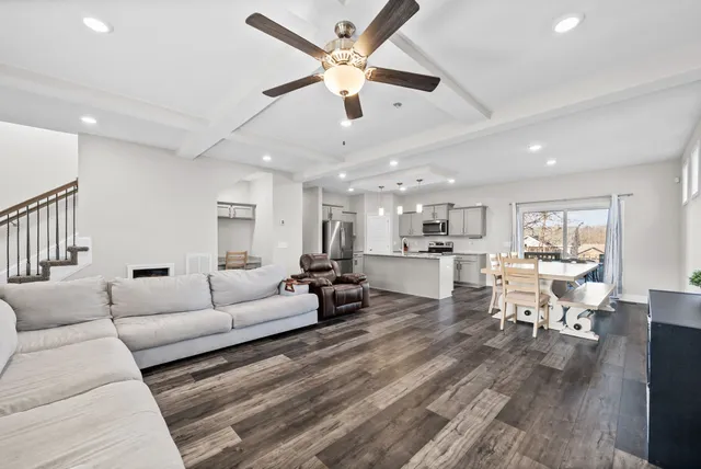 $2,250 | 1147 Charles Thomas Drive, Clarksville, TN 37042