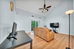 124 Tennis Plaza Road, Unit 40 Dracut, MA 01826 - Photo 13 of 36