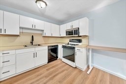 124 Tennis Plaza Road, Unit 40 Dracut, MA 01826 - Photo 3 of 36