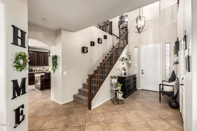 a view of entryway and hall