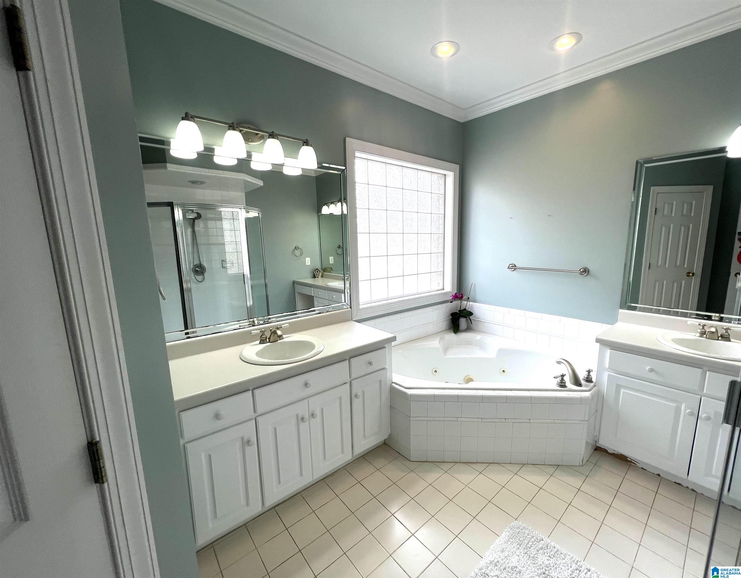 705 Hampton Drive Jacksonville, AL 36265 - Photo 23 of 41