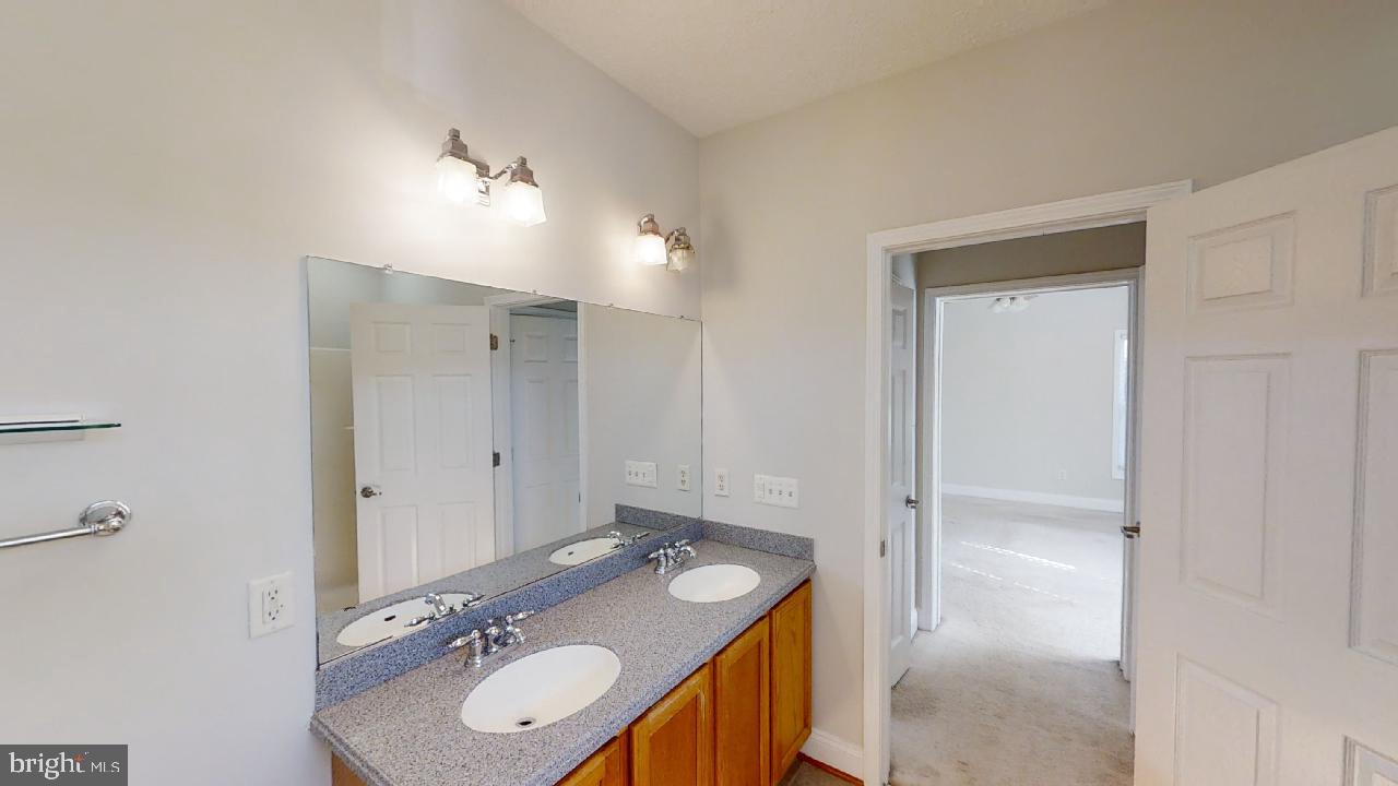 10717 Mt Sharon Road Orange, VA 22960 - Photo 15 of 44 main suite