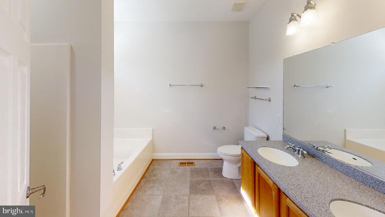 10717 Mt Sharon Road Orange, VA 22960 - Photo 16 of 44 main suite