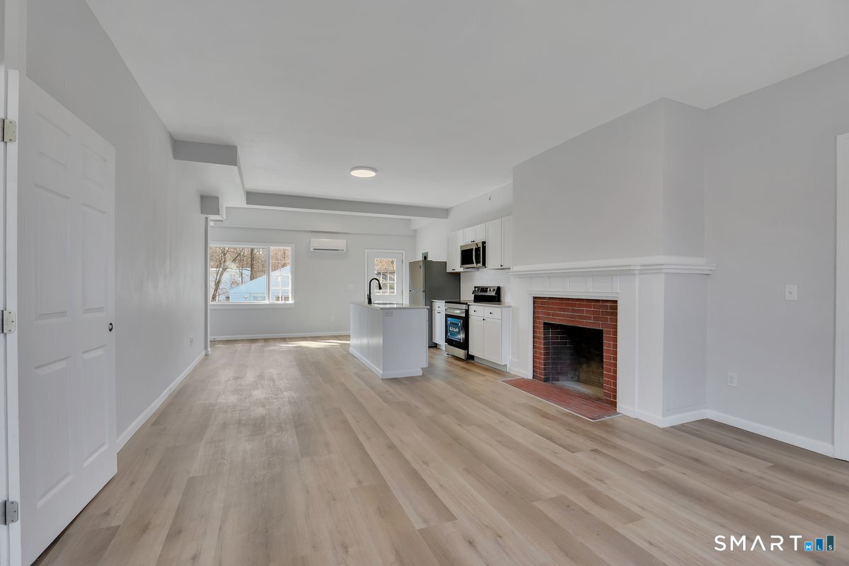 192 Hartford Road, Unit A Manchester, CT 06040 - Photo 5 of 11