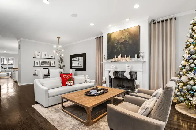 $1,699,900 | 1720 North Winchester Avenue, Chicago, IL 60622