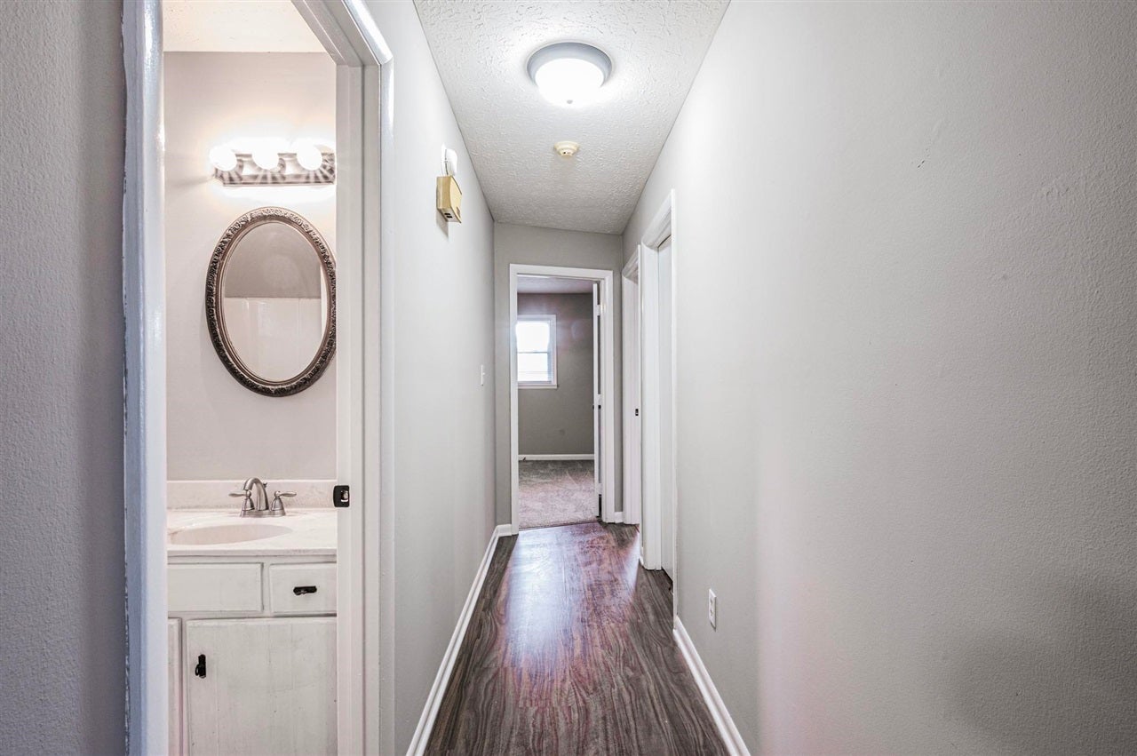 2120 Robin Road Bowling Green, KY 42101 - Photo 16 of 26 Gallery Image 16