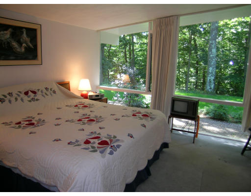 89 Woodridge Road Wayland, MA 01778 - Photo 5 of 7 Gallery Image 5
