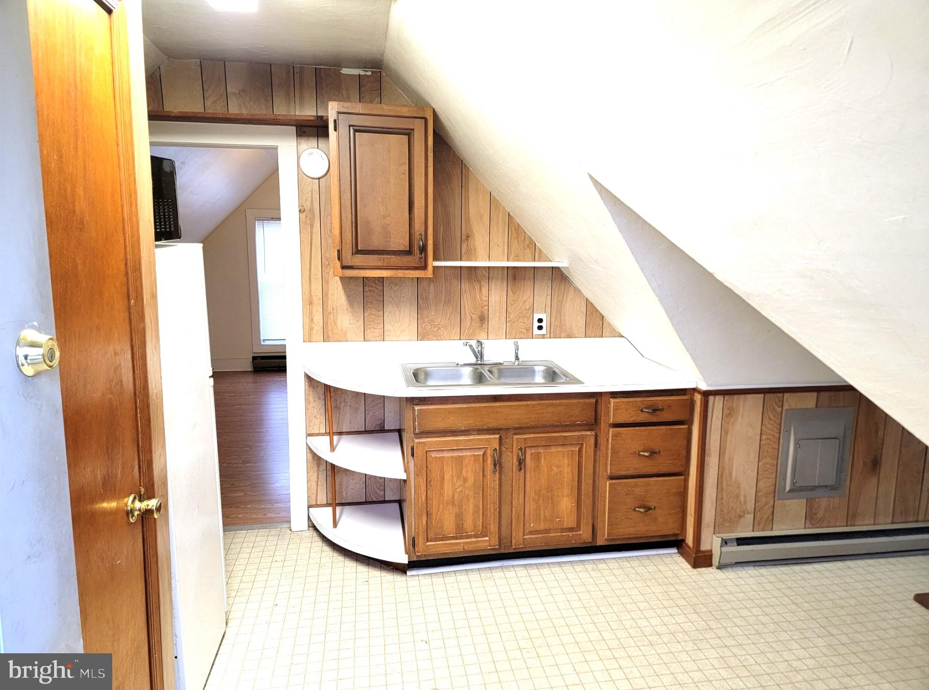 256 West Main Street Elkton, MD 21921 - Photo 6 of 8 Apt #3