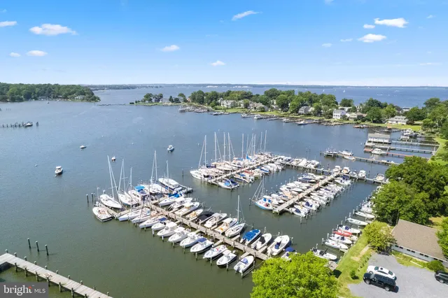 $3,250,000 | 45 East Lake Drive, Annapolis, MD 21403