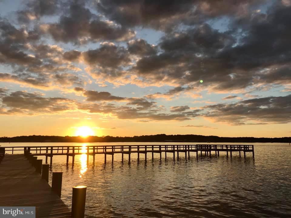 1245 Turkey Point Road Edgewater, MD 21037 - Photo 67 of 77 community pier