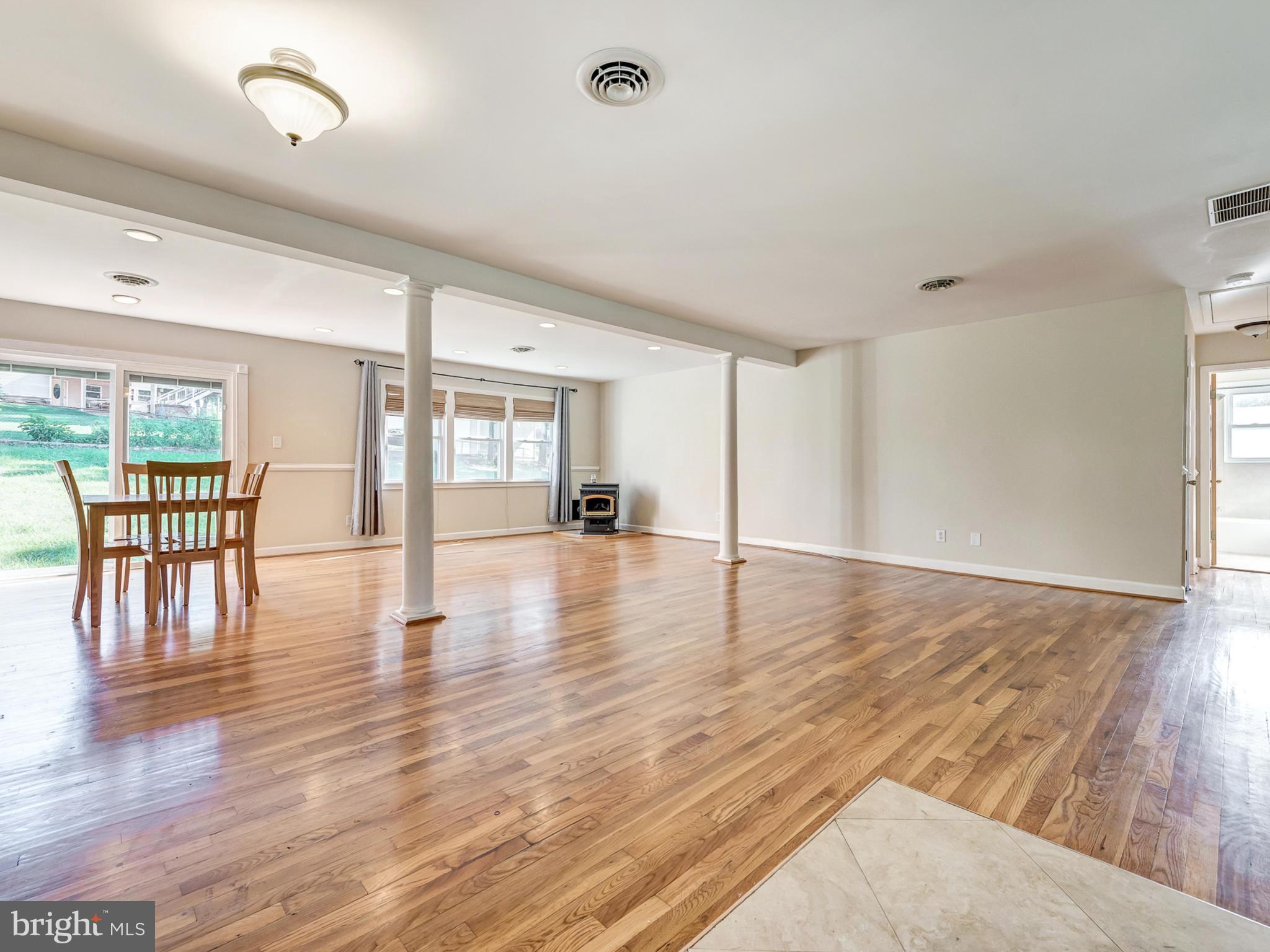 3012 Michael Road Mount Airy, MD 21771 - Photo 3 of 30 Family Room