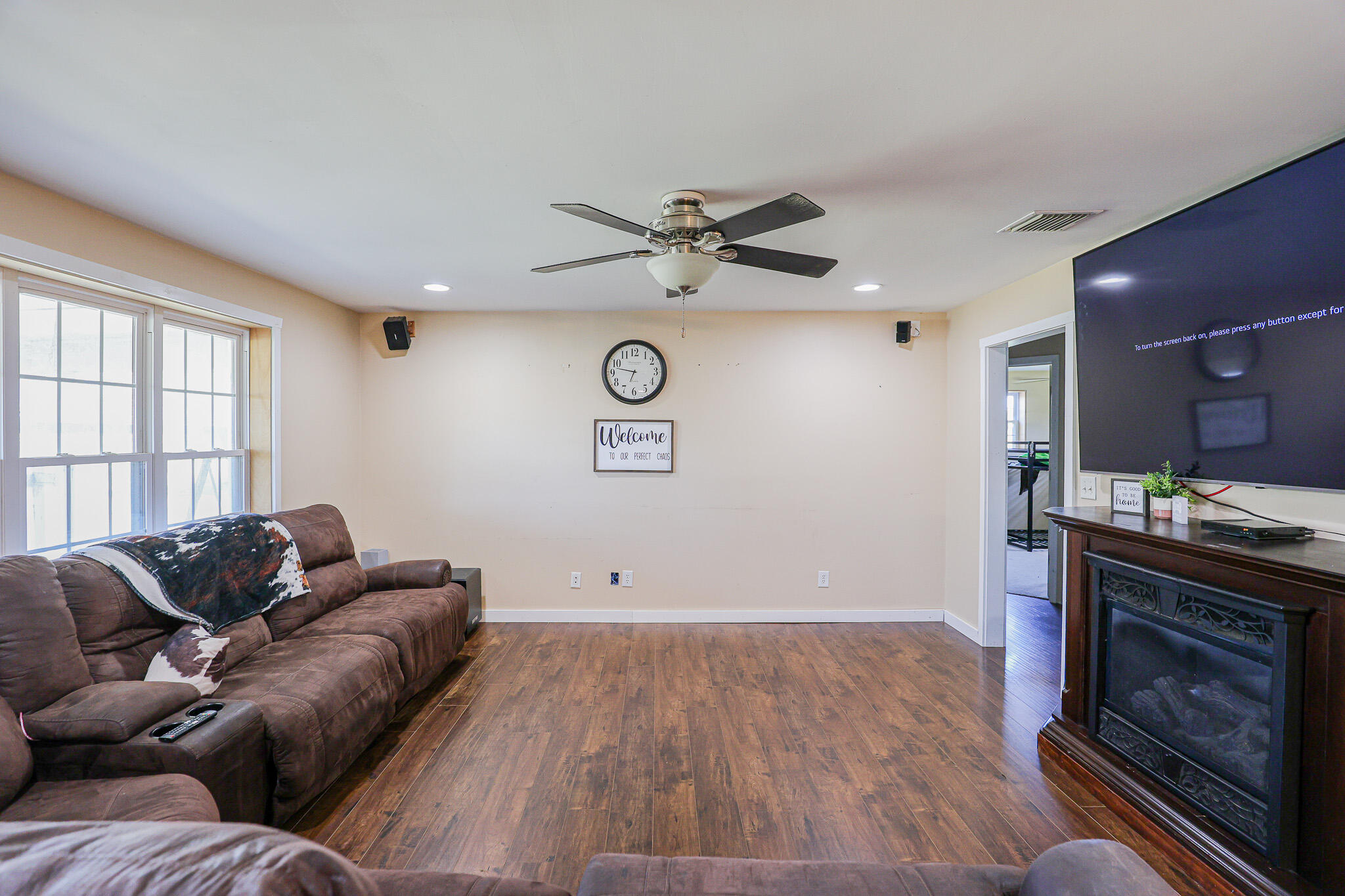 4289 Jackson School Road Benton, KY 42025 - Photo 8 of 35 Living Room