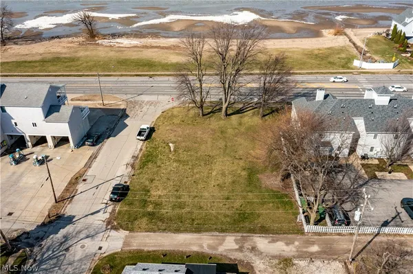 $389,900 | 1506 East Perry Street, Port Clinton, OH 43452